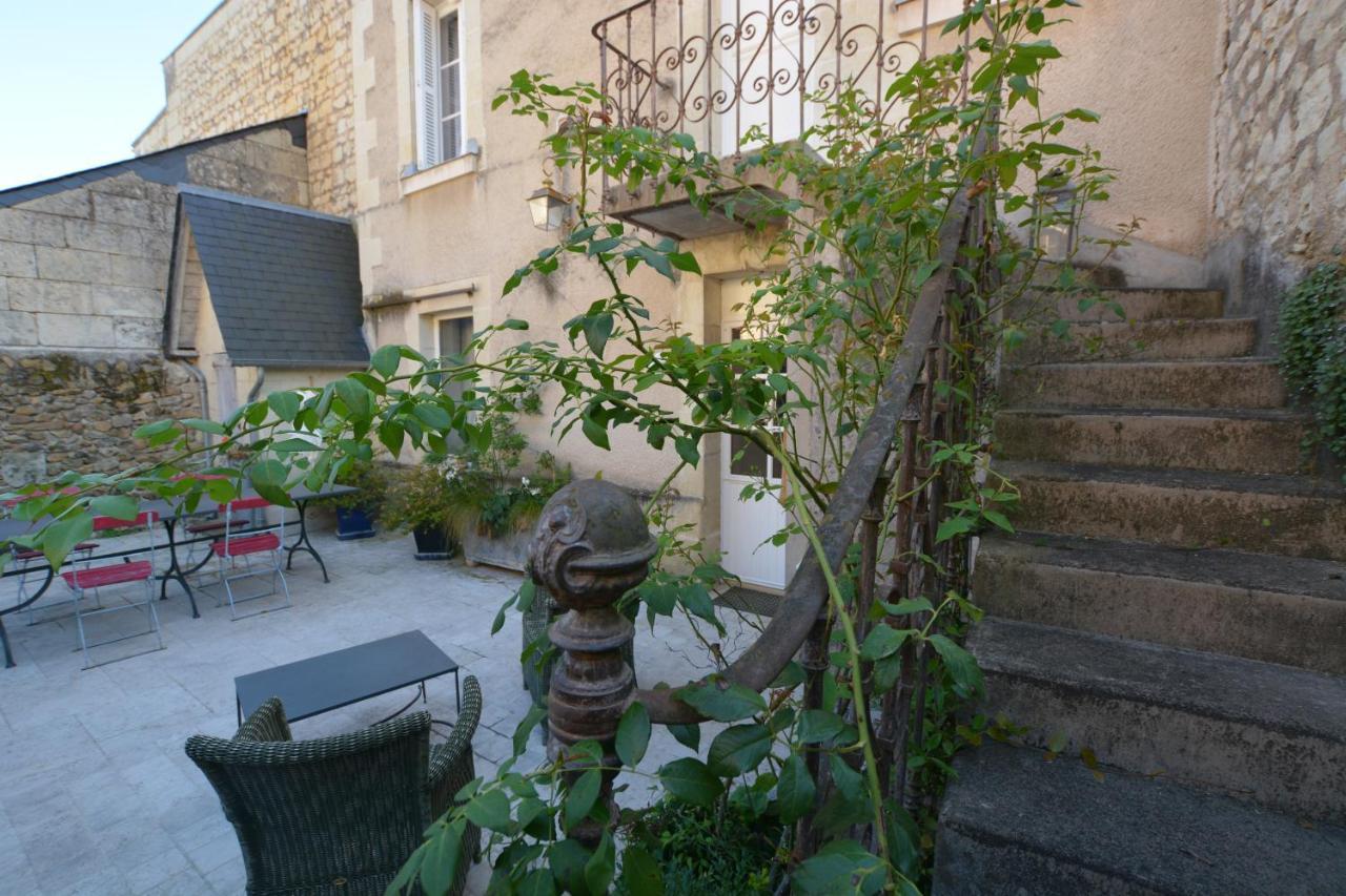La Penesais Villa Beaumont-en-Véron Екстериор снимка